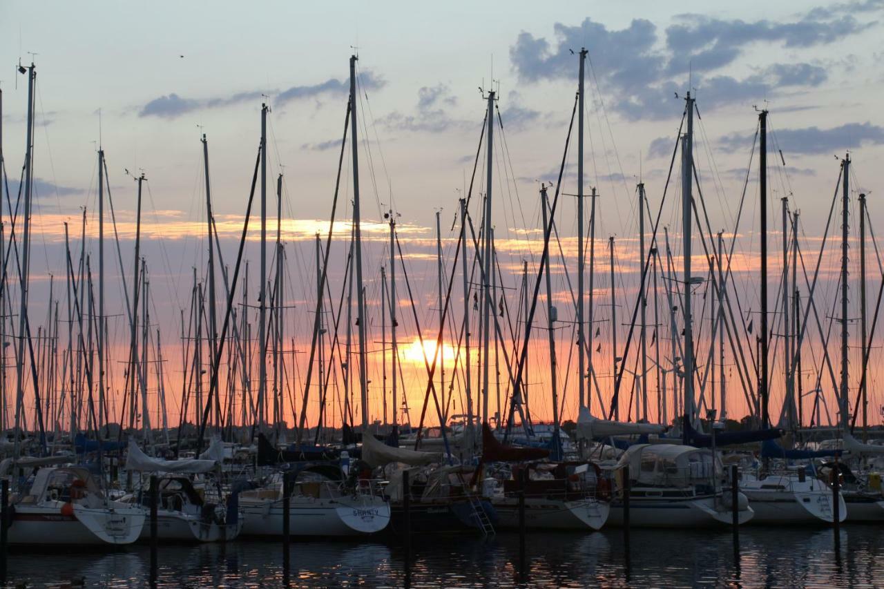 2Zi-Ferienwohnung Am Suedstrand Mit Eigenem Parkplatz Perfekt Fuer Familie Burgtiefe auf Fehmarn Extérieur photo